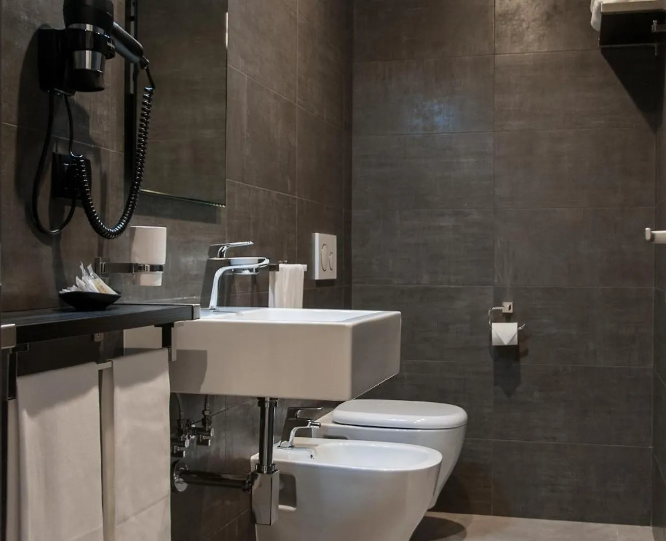 Residence Hotel Moderno バーリ