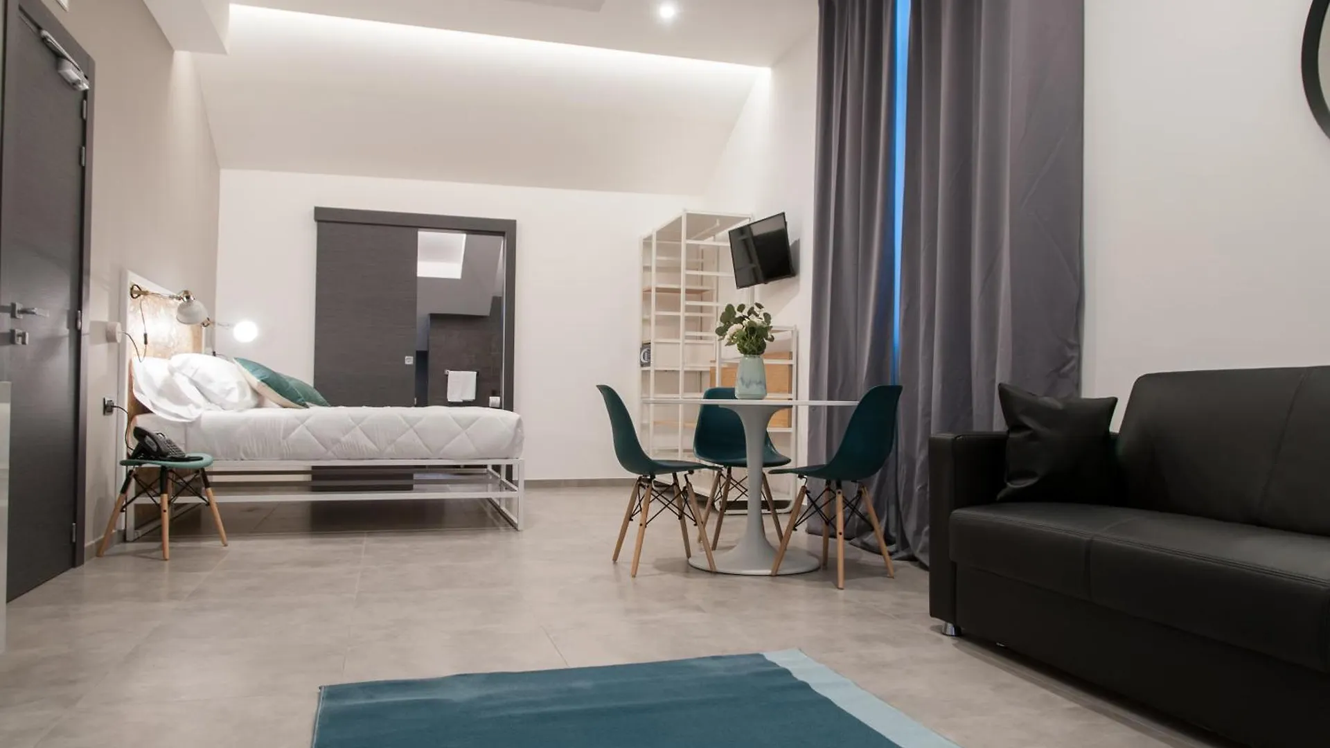 Residence Hotel Moderno バーリ