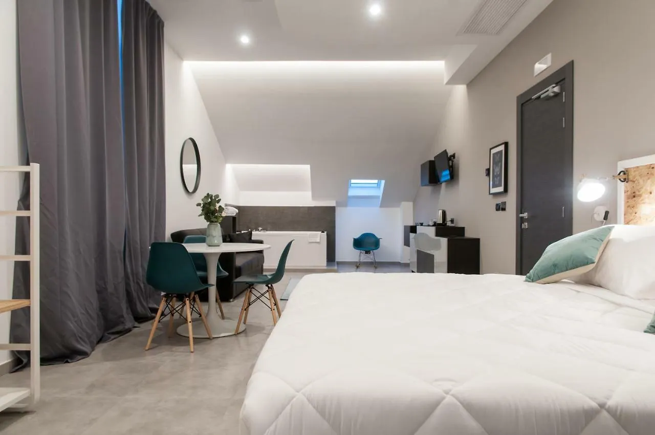 ***  Residence Hotel Moderno バーリ イタリア
