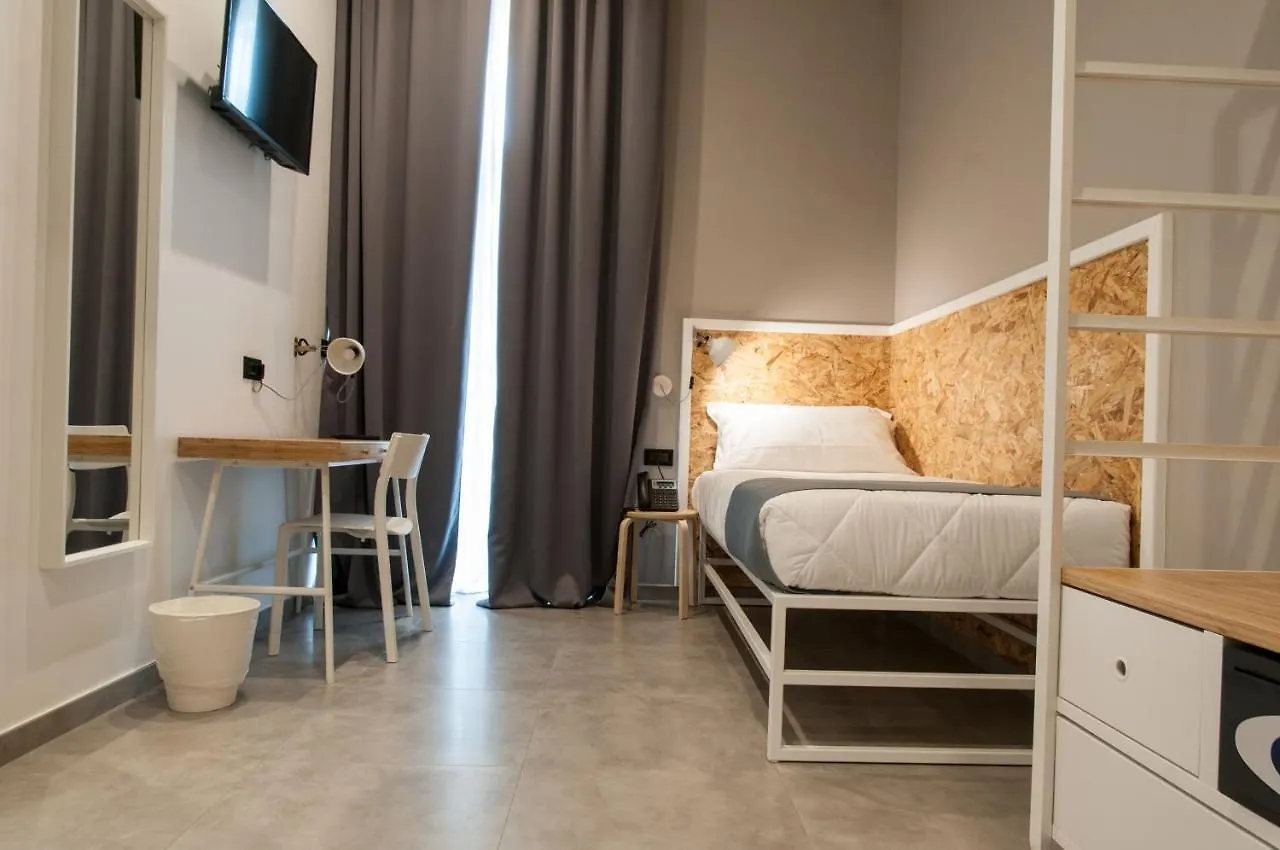 Residence Hotel Moderno 3*, Bari